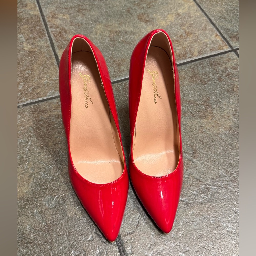 Elegant Red Stiletto Heels - Picture 10 of 10